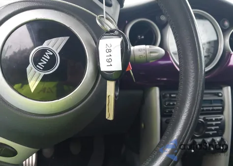 2002 Mini Cooper S z USA, uszkodzony, nr VIN WMWRE33432TD55805